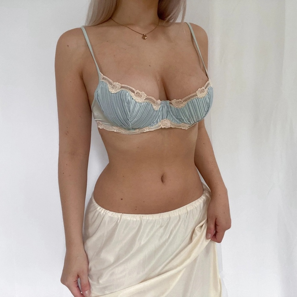 Rare vintage La Perla Plisse bra robin’s egg blue